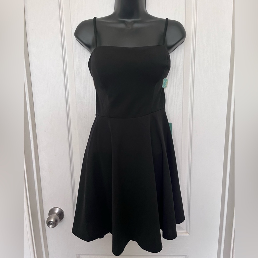 Black cocktail dress spagetti straps